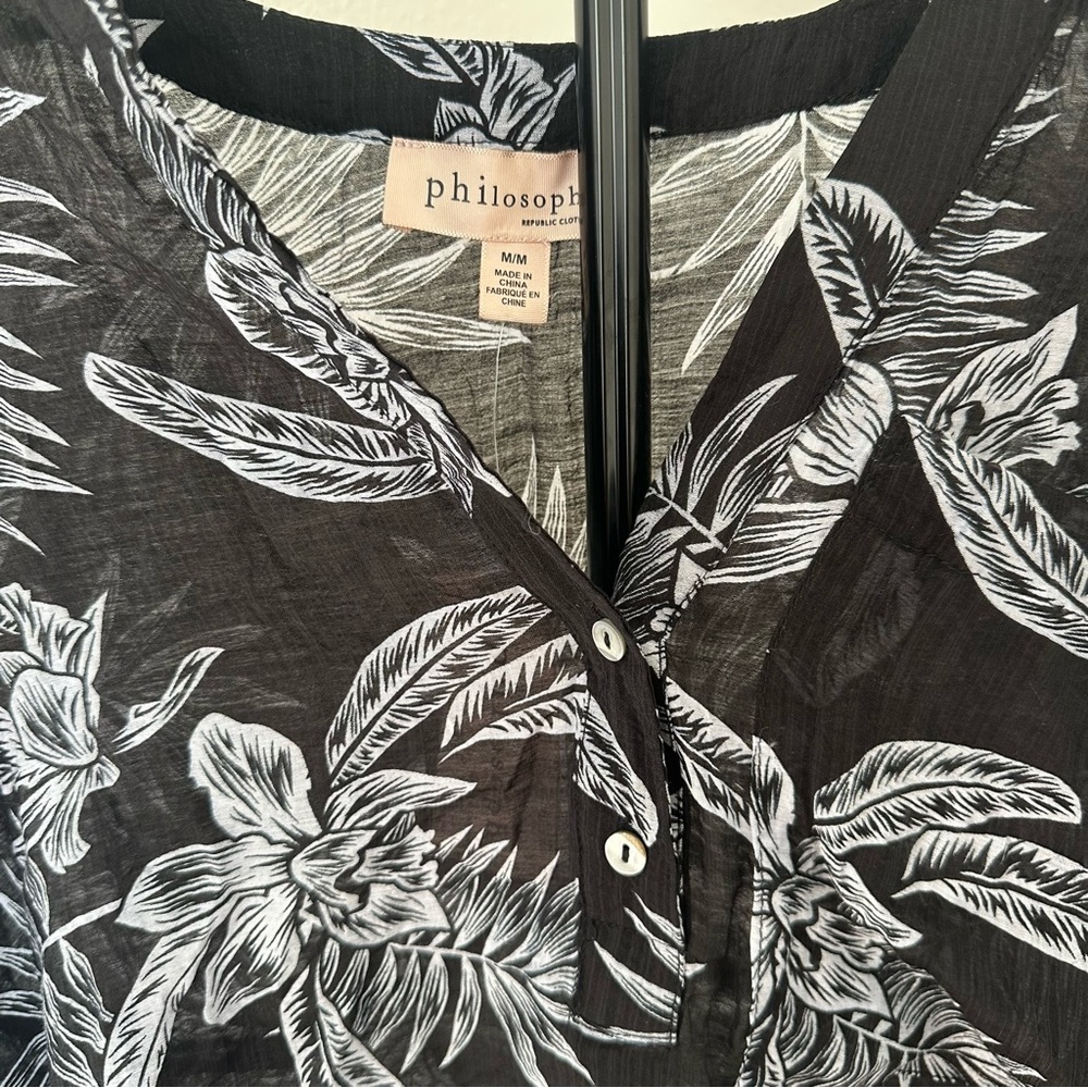 Philosophy Black and White Floral Blouse Medium - Picture 4 of 8